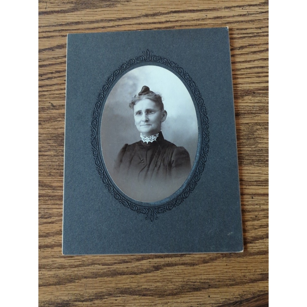 Antique Cabinet Card Photo Victorian Portrait 1800s Woman Oswego New York